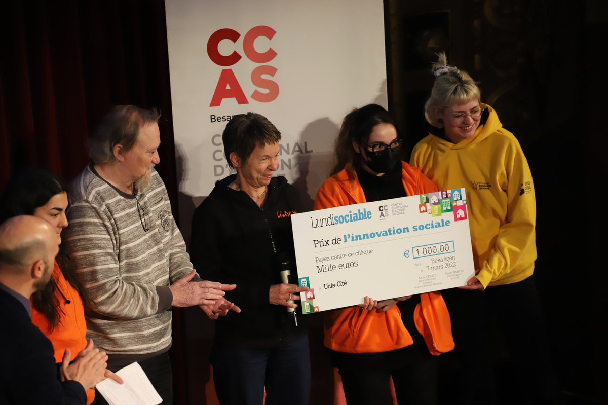 Ccas_Besancon's tweet photo. | LUNDISOCIABLE |
Bravo aux 3 gagnants de l’Appel à Manifestation d’Interêt :
🥇Miroirs de femmes, reflets du monde 
🥈@Uniscite_BFC 
🥉@apfhandicap https://t.co/QvjDHvKr3x