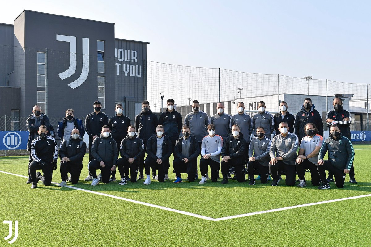 juventusfc's tweet photo. Bentornati allo Juventus Academy Coaches Clinic!

Dopo due anni è ripartito l’appuntamento dedicato ai tecnici delle #JuventusAcademy in tutto il mondo 🙌🏻

L'evento ➡️ https://t.co/2iQBF7p2zX https://t.co/RcHhZGmTfc