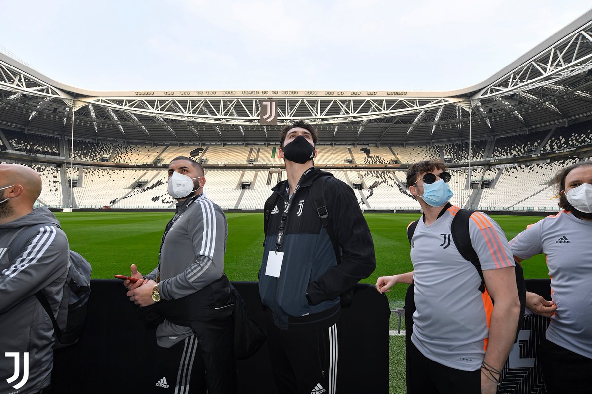 juventusfc's tweet photo. Bentornati allo Juventus Academy Coaches Clinic!

Dopo due anni è ripartito l’appuntamento dedicato ai tecnici delle #JuventusAcademy in tutto il mondo 🙌🏻

L'evento ➡️ https://t.co/2iQBF7p2zX https://t.co/RcHhZGmTfc