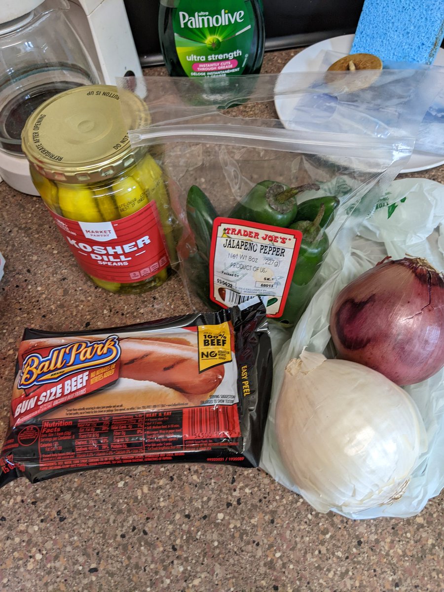 EnvySSB's tweet photo. Welp... I got hotdogs for @socalsosavage  peppers for @CannibalSerb  and hey why not, onions and pickles. Someone better be willing to pay up 😞 https://t.co/txcKXcoLcg