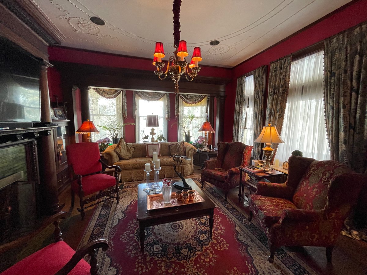 PoeMovies's tweet photo. Crafton PA. Just one of the rooms from our shooting location for our next film Edgar Allan Poe’s Tell-Tale Heart. 
#victorian #telltaleheart #poe https://t.co/UH0JoOhuU3