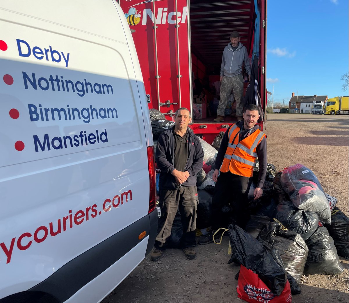We were pleased to be able to do our bit to help today by delivering donations of clothes, nappies and toiletries to #bardontruckstop for onward transit to Ukraine. #StandWithUkraine️