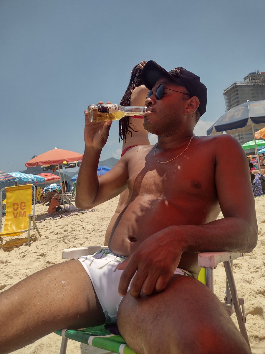preto32cm's tweet photo. desejando coisas boas e a vida retribui. Boa tarde  e uma semana linda e cheia de realizações, pra vocês. Amém! 🙏🏿 https://t.co/4ZrmUfYZyw