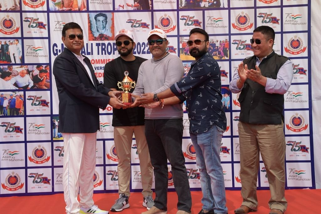 sufijourno tweet media