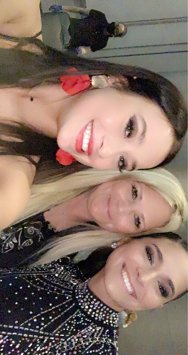 CDUBCheer212's tweet photo. Incredibly blessed to celebrate our 2021-2022 cheer season with these beautiful cheerleaders &amp; their parents. Thank you @BerryCenter for an amazing banquet room &amp; delicious meal. Thank you, Nancy, Christina, @fafraley, &amp; others! My era as a Cypress Woods coach comes to an end. 💕 https://t.co/zwiiodGull