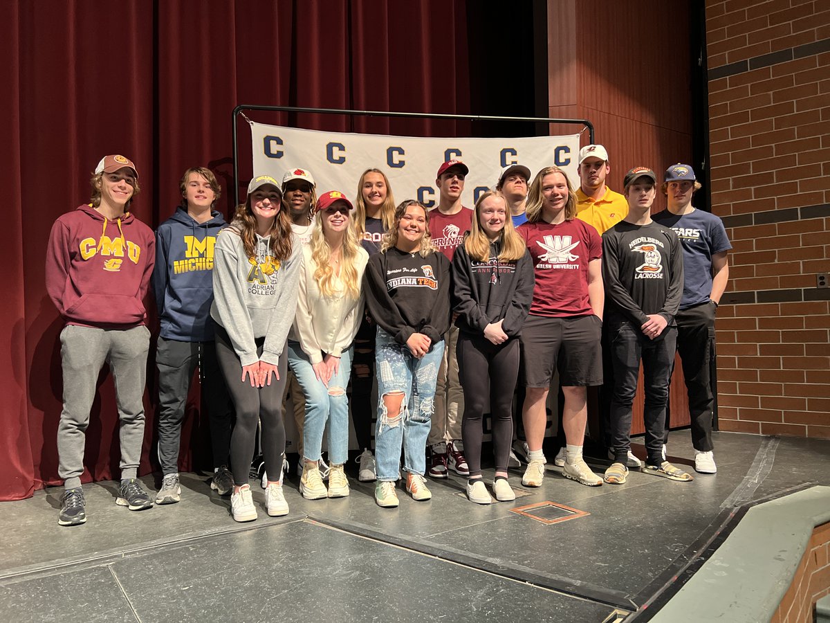 LearnAtCCS's tweet photo. Congratulations to all fourteen CHS athletes that signed to play college sports today!
 #WeAreClarkston https://t.co/HSiFajpaYH
