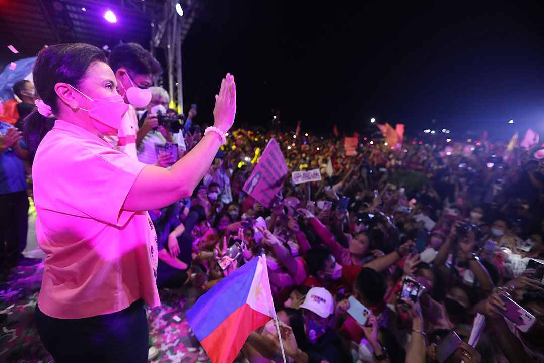 Presidential aspirant Vice President Maria Leonor “Leni” G. Robredo on Monday said she wants the Philippines to become a maritime hub, with shipbuilding as a core industry for the country’s economy.  

READ: zcu.io/ao7E