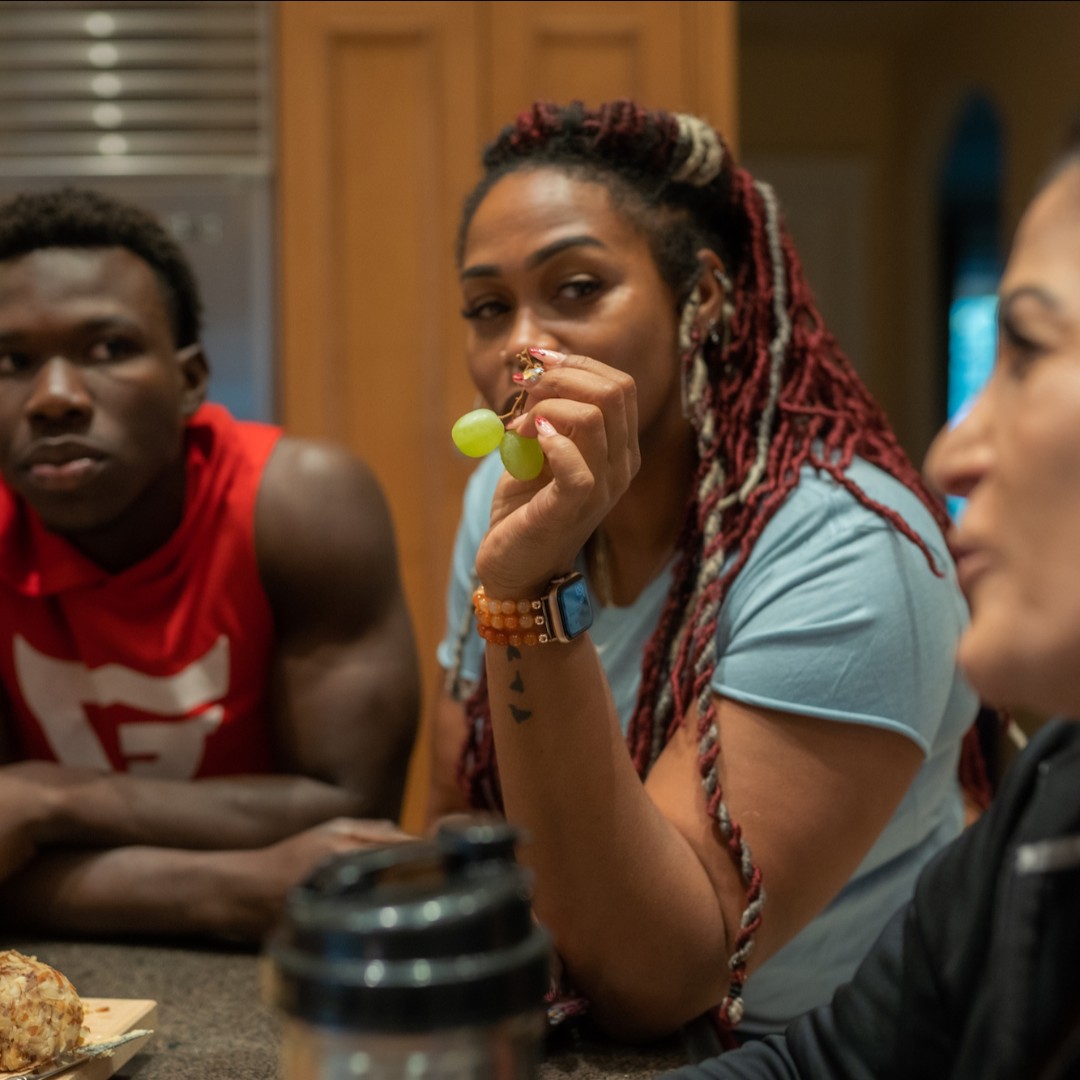 Gfit_40's tweet image. What's she thinking? Best Caption wins. 

#Gurl #Ihearyou #DidYouReally #ItIsWhatItis