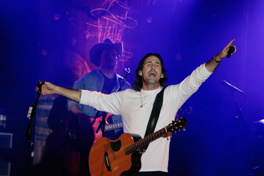 Jrnedrow1's tweet photo. Here's some photos that I captured of @jakeowen @TheAmpSA on March,3rd 2022 https://t.co/2yPiNau8in
