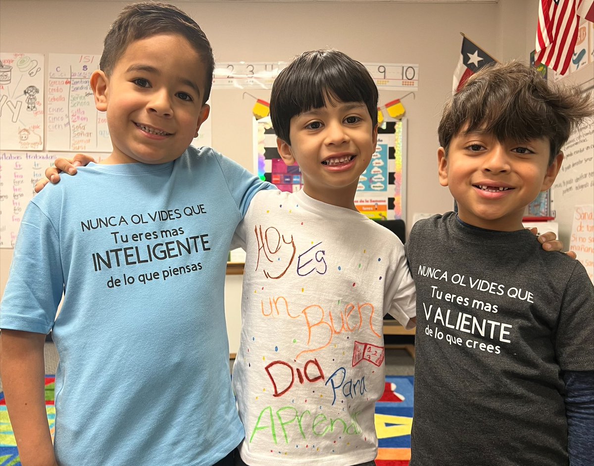 Crosby_Kinder's tweet photo. Hey Week: Wear a Positive Message Shirt! #heyweek #thisisnow #backtobasics #rechargedandready https://t.co/R5QVLBJkkJ