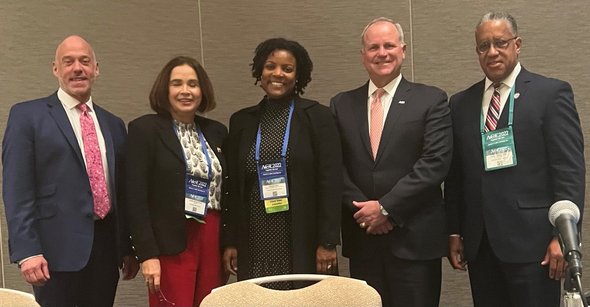 raycrossman's tweet photo. I’ve enjoyed connecting with higher ed leaders at this year’s @ACEEducation and sharing the important work we’ve done for JEDI at @AdlerUniversity. Looking forward to #SXSWEDU tomorrow to introduce our work via #Future20 & panel with @NYUniversity colleagues. https://t.co/oOPb7tsMRF