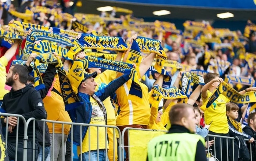 болельщики футбольного клуба ростов. фанатки фк ростов. фк ростсельмаш фанаты. фанаты футбольного клуба ростов. болельщики фк ростов.
