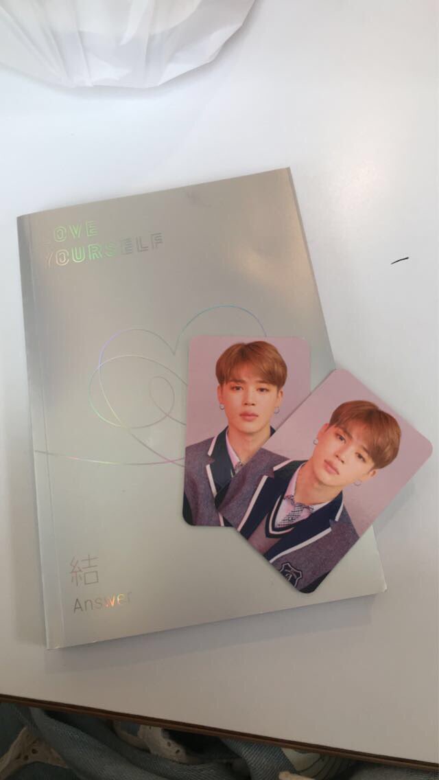 kaimyn_ugh's tweet photo. What does this mean… wrong answers only #bts #Loveyourself https://t.co/xSg7wDRi0l