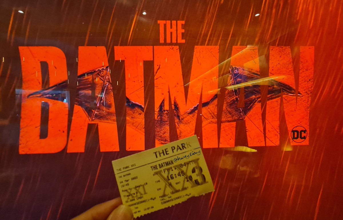 hwaysiong's tweet photo. Pendekatan berbeda Batman; gelap tapi menghibur, alur cerita perpaduan drama, action dan detektif yang pas; akting top dari para aktor top. Kita diajak melihat transformasi Batman dari simbol ketakutan menjadi simbol harapan baru di Gotham. Must watch!
@WarnerBrosID #TheBatmanID https://t.co/wJIw1lLuwU