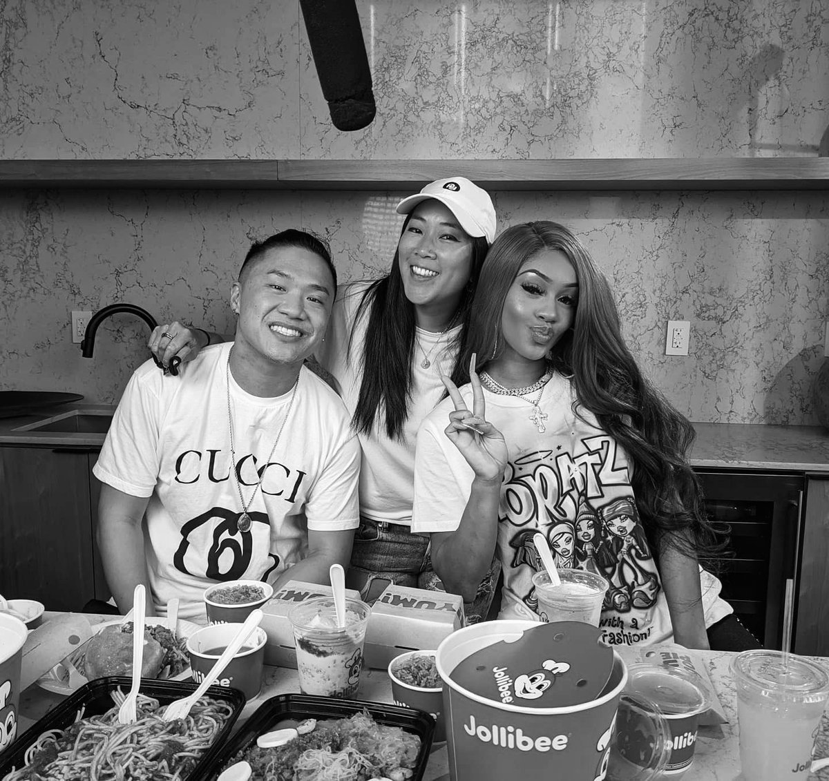 HangarFour's tweet photo. Sending love, peace, and a birthday cake to our friend, @TimothyDeLaG who partnered with our #client, @Saweetie to do their first ever @JollibeeUSA #mukbang. This video has garnered 3M views to date! Don't worry, we're hungry too. 😉 Watch it below.

https://t.co/08D6ZzIhCw https://t.co/PnEsWcv79h