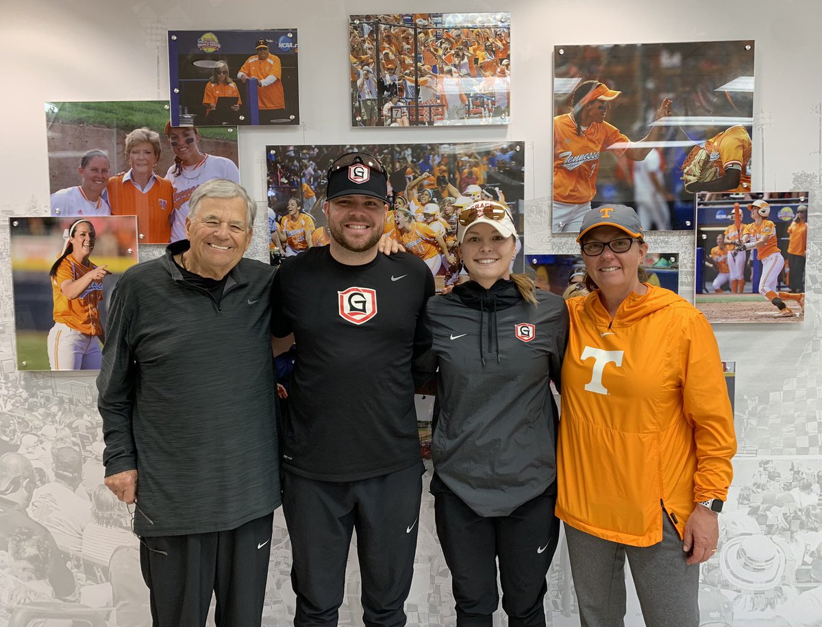 bocoolen's tweet photo. Thank you @KarenWeekly & #TwitterlessRalph for an amazing day for us and our girls!
#GoVols https://t.co/3WswHBFvnK
