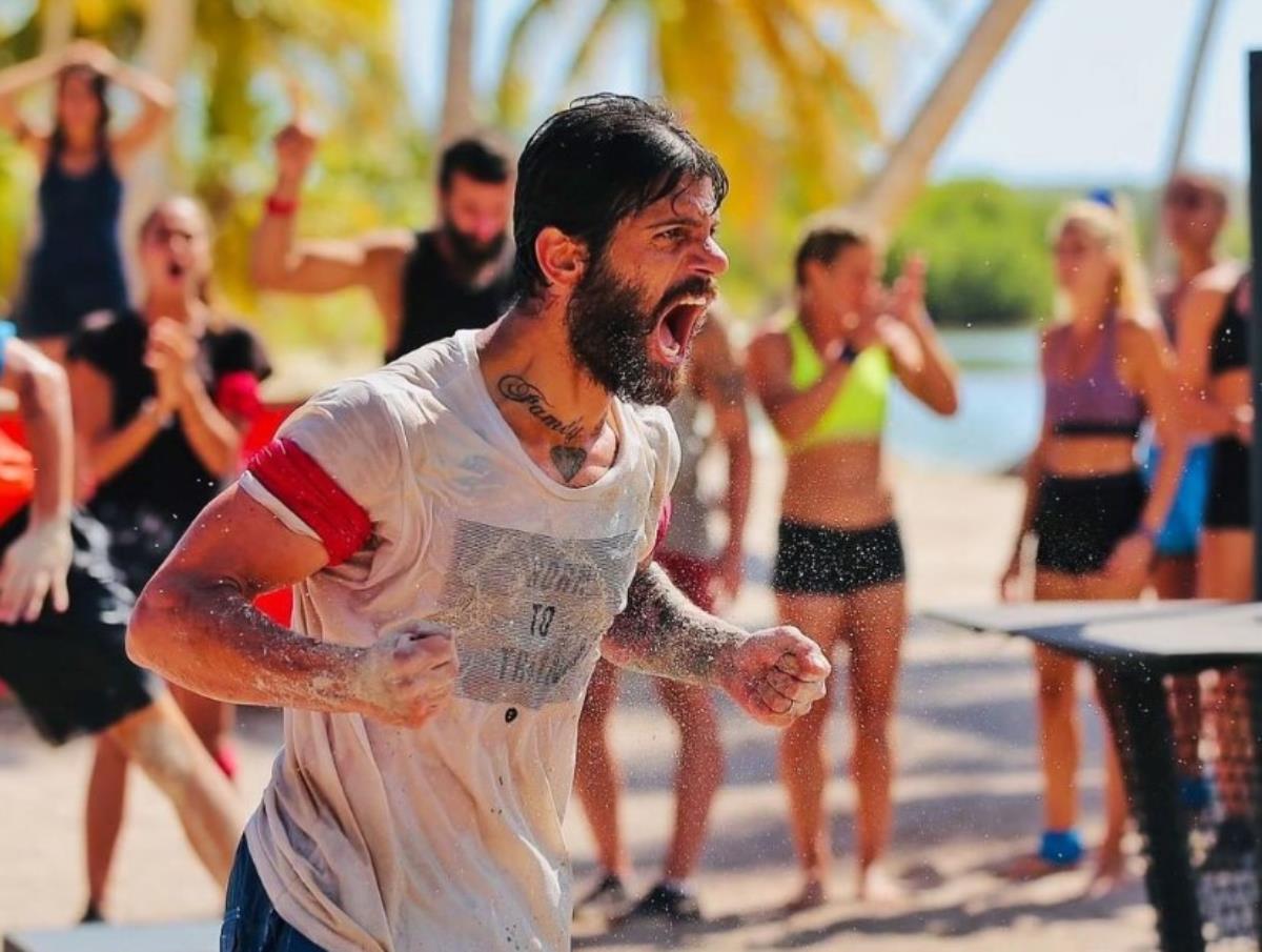 Aleyna64862402's tweet photo. 2019 survivor iticiliği
#Survivor
#survivor2022alllstar https://t.co/6CGEX9WyNC