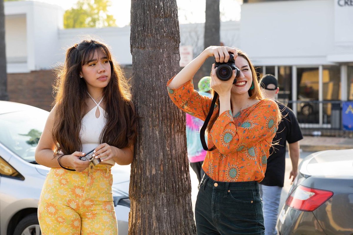 letstaycreative's tweet photo. Community over Competition 🧡

Event : MeetUp17 • March 06, 2022
Photographer: @barreraudrie 
#letstaycreative https://t.co/0LYfBZd4Dn