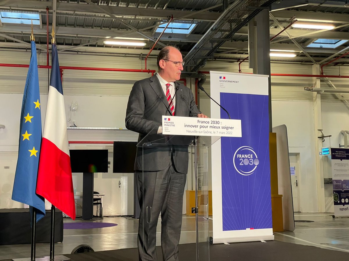 #Sante | A l'inauguration du nouveau site de production @SanofiFR à Lyon, @JeanCASTEX a présenté la stratégie de réindustrialisation de la 🇫🇷 pour développer & produire les futurs vaccins en réponse aux maladies infectieuses émergentes #France2030 gouvernement.fr/france-2030-in… Thread⤵️