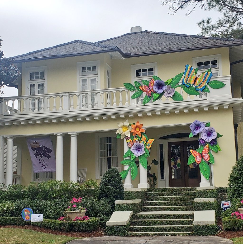 Post-Carnival Mondays are rough. Take us back. 🙏

#kreweofhousefloats #HouseFloats #yardigras #lent