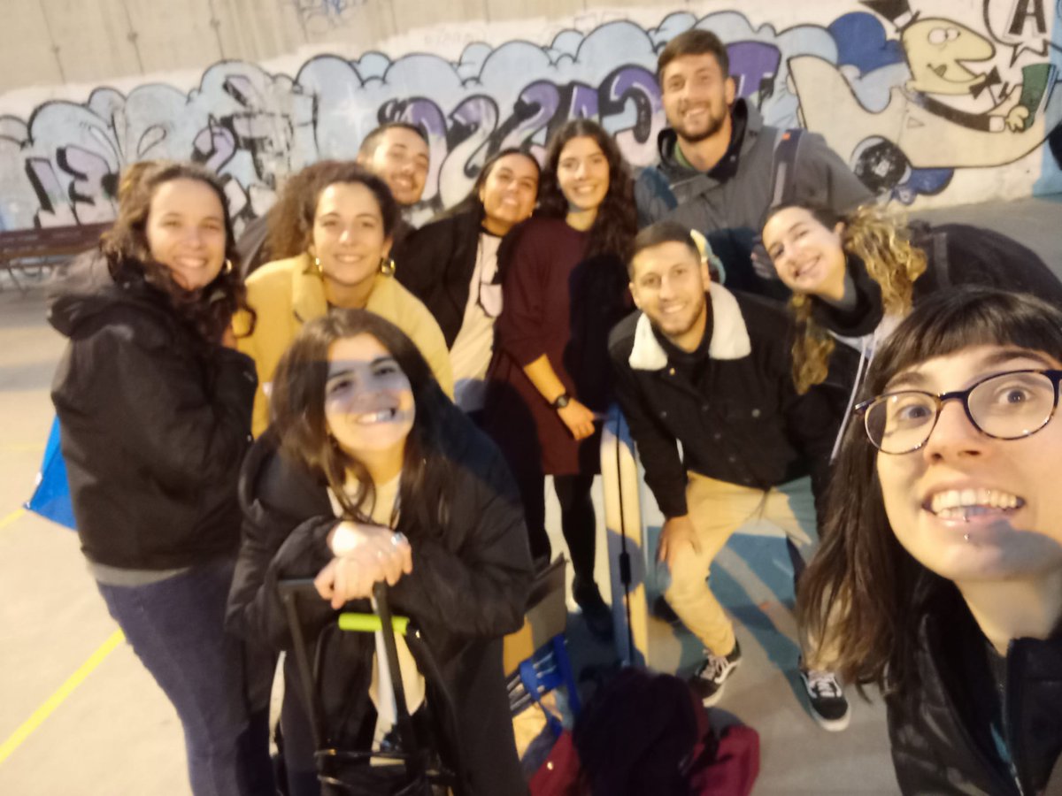 centrecruilla's tweet photo. Celebrem el dia de la dona treballadora jugant a 🏀 amb les famílies. @nouscims #koaprogramme https://t.co/IJBNyfT6X4