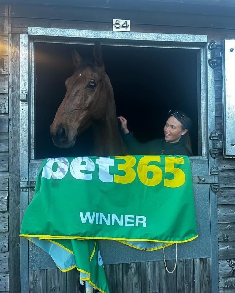 Dubai Days wins the Cyril Alexander Memorial Race, Donny Boy gives us a fright and Newcastle runners tomorrow. Read our latest blog at kinneston.com