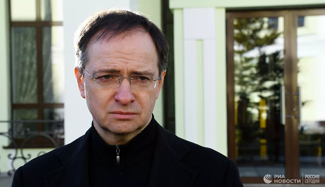 мединский переговоры с украиной. владимир мединский 2022. владимир мединский 2022. мединский 2022. мединский и слуцкий.