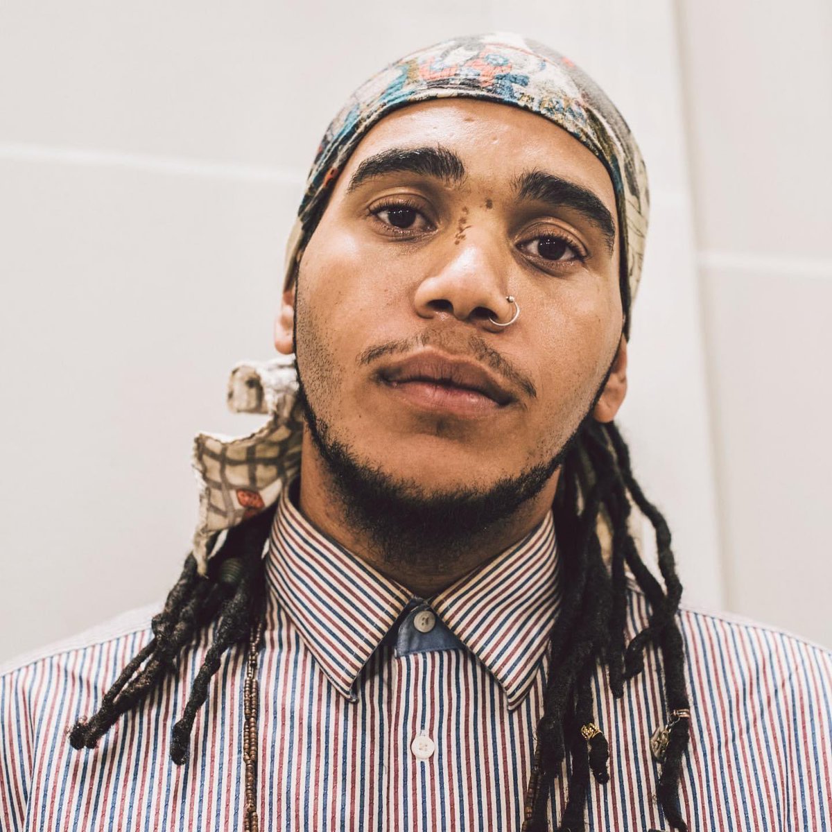 quemocion's tweet photo. Our latest #ArtistHomage is dedicated to #AlexisMena, a two-spirited Afro-Tainx interdisciplinary artist &amp; philanthropist. Alexis has created many programs working against gentrification &amp; toward progress, while facilitating workshops at the Brooklyn Museum to aid the community. https://t.co/XsBHbbRFcR