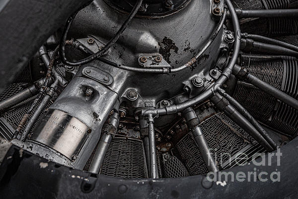 LeslieDye3's tweet photo. New artwork for sale! - "Under the propeller" - https://t.co/IqDBPC03Jx @fineartamerica https://t.co/2JqLlWYnZt