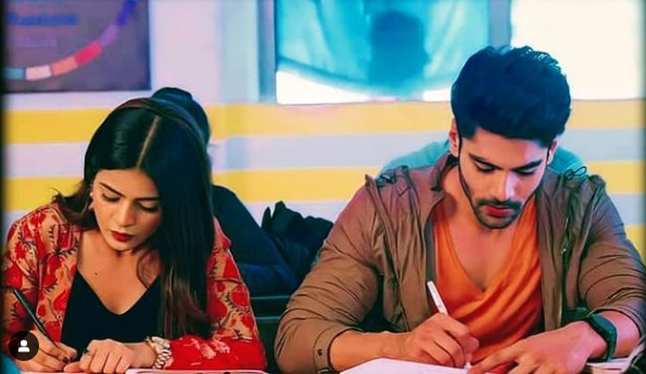 SimbanagpalC's tweet photo. SimbaScads Situations nowadaysπ
Busy in study ππ
Ps :- Final exams are comingπ€π₯Ίπ€
#SimbaNagpal #Simbascads #Simyasa #Viheer #JigyasaSingh #Prarish https://t.co/PTYtkVKK5Q