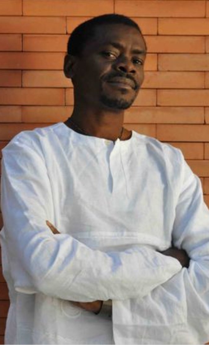 Analizamos el origen, desarrollo y evolución de la literatura de Guinea Ecuatorial con:

✏️ El escritor <a href="/Avilalaurel/">JT Avila Laurel</a>
📰 El también escritor y periodista Donato Ndongo
📚 El antropólogo <a href="/GustauNerin/">Gustau Nerín</a>

¡Programa disponible en todas las plataformas 👇! linktr.ee/Viajedepenelope