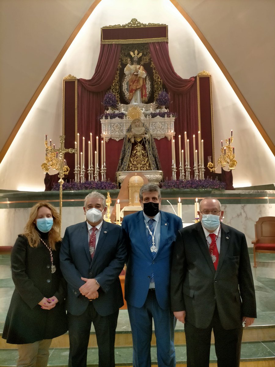 Agradecemos la presencia, durante la celebración del tercer día del Triduo Cuaresmal de nuestra Hermandad, del Pregonero de la Semana Santa de Jaén, D. Manuel Contreras, de la <a href="/Buenamuertejaen/">Hermandad de la Buena Muerte</a>, de <a href="/EstudiantesJaen/">Cofradía de los Estudiantes</a>, de <a href="/YacenteSoledadJ/">Yacente y Soledad Jaén</a> y de <a href="/DivinoMaestro20/">Hdad. Divino Maestro</a>.