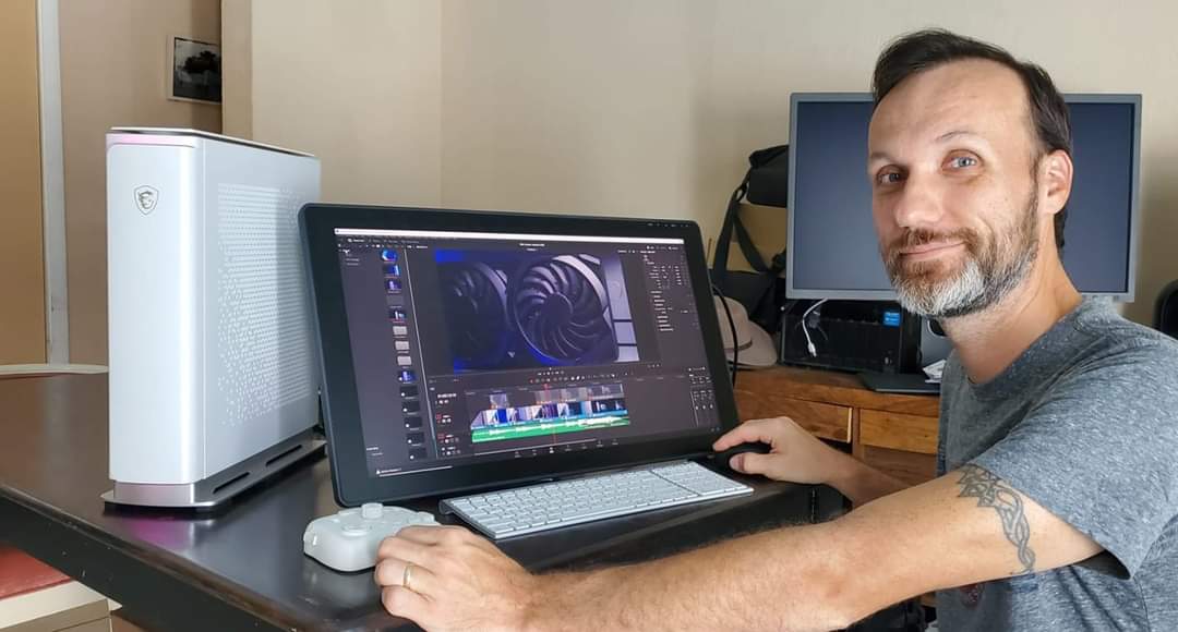 TomAntos's tweet photo. Join me at the MSI 2022 Creator Awards for a chance to win one of their computers, monitors etc. I will judge the Film category! Enter by May 30th, check the link for more info: https://t.co/h675DO8KxS
#MSICreatorAwards #CreateYourUtopia #CreateWithMSI #CreatorAwards2022 https://t.co/7zdORogSzN