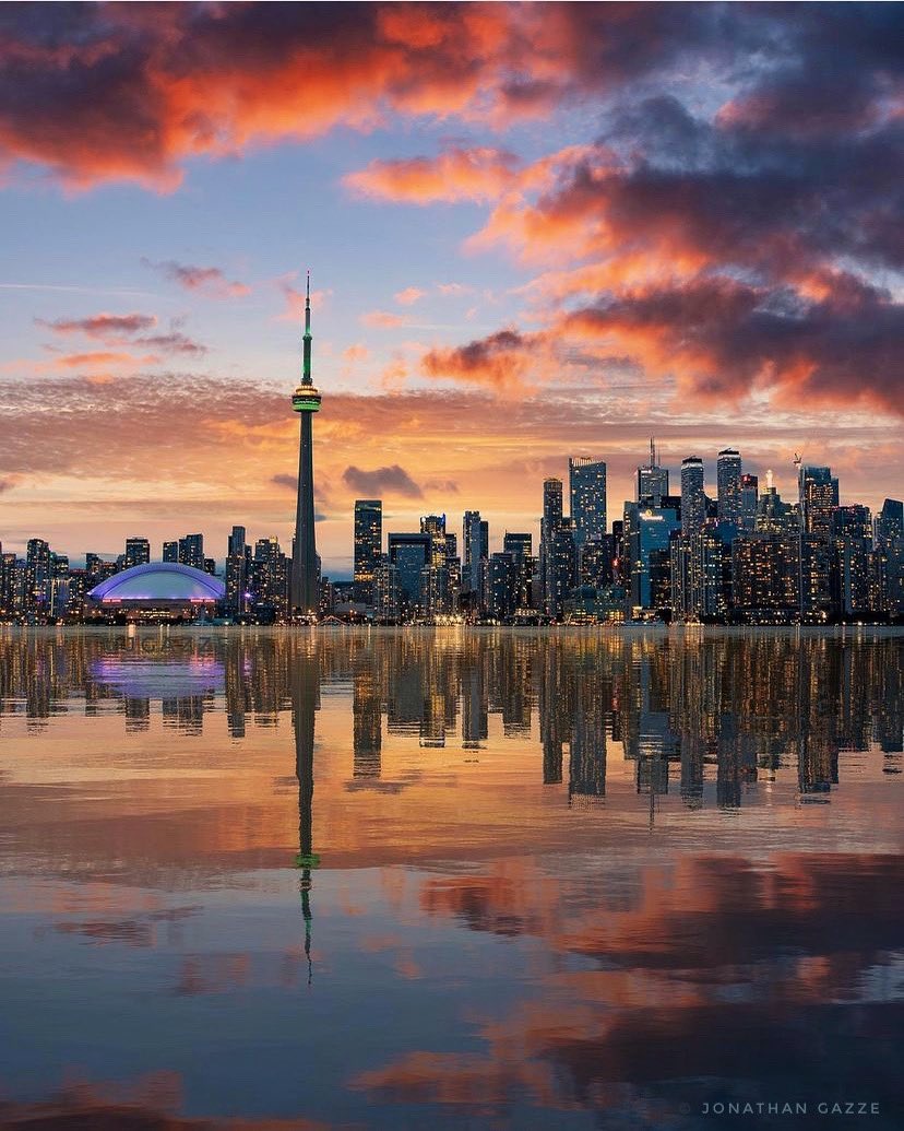 Have an awesome day, everyone! #Toronto #sunsetphotography #mycntower #canada