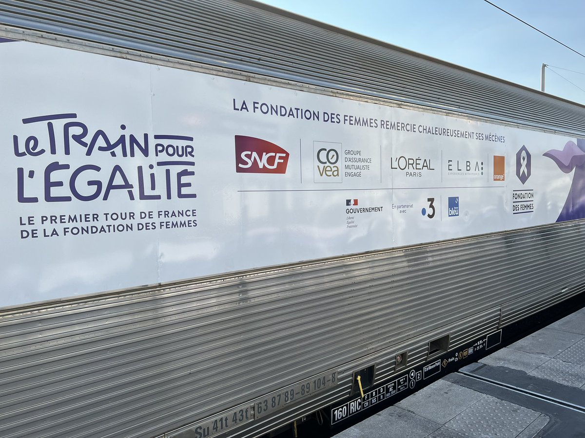 Après 9 jours exceptionnels, le #TrainPourLegalite finit sa tournée à Paris Gare de Lyon après 3025 km. Une très belle initiative de <a href="/Fondationfemmes/">Fondation des Femmes</a> qui réunit les associations afin d informer et de sensibiliser à l l’égalité femmes-hommes. #OrangeEvents
