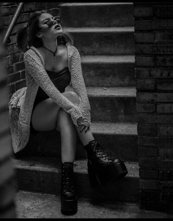 ᴵ ᶠᵉᵉˡ ᵐᵒʳᵉ ᵃˡᶤᵛᵉ ᵃᵗ ᶰᶤᵍʰᵗˢ