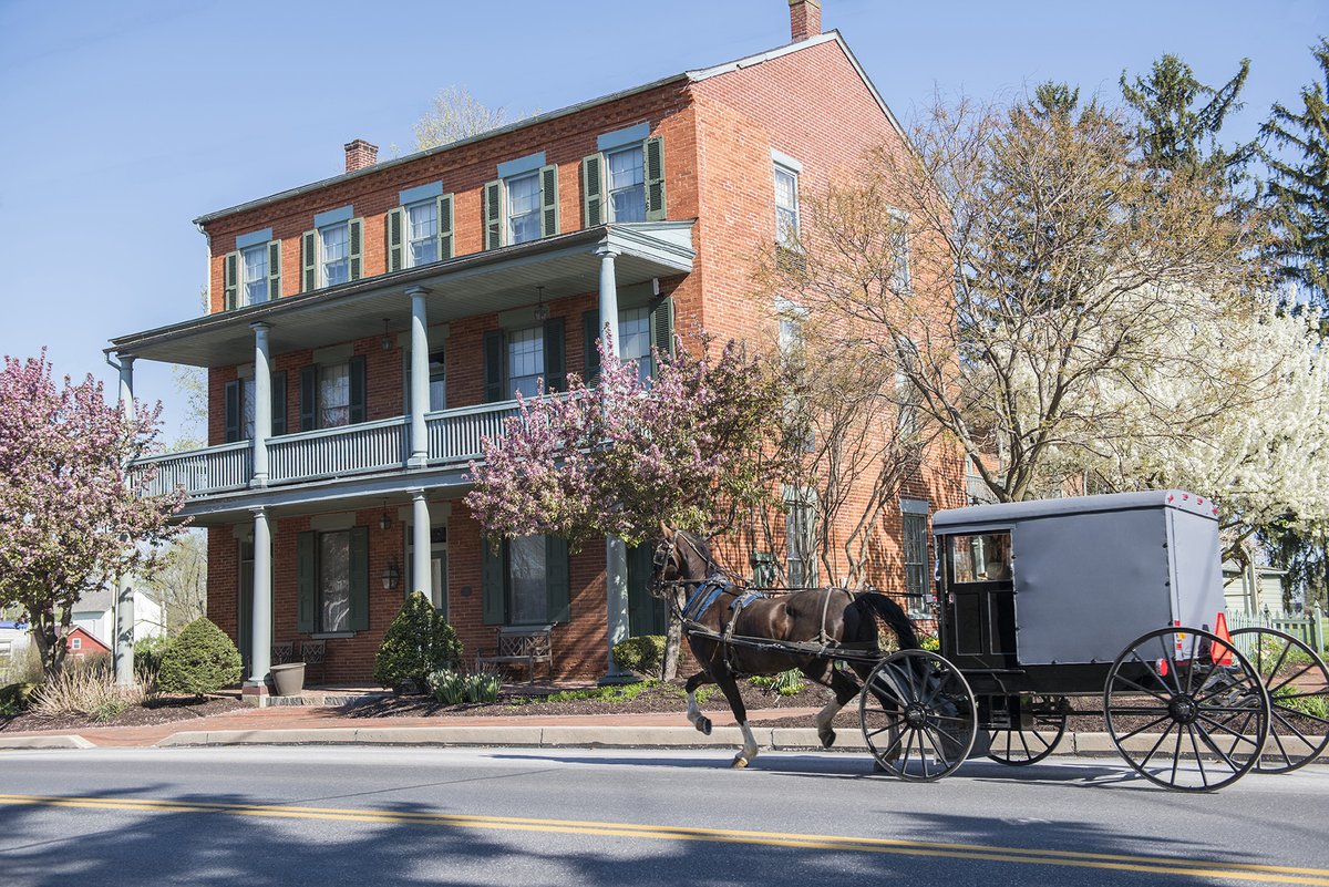 BirdinHandNews's tweet photo. Save 20% off weekend stays in any room type at Bird-in-Hand Village Inn &amp; Suites through March 20.  Use promo code WINTER when you reserve your stay.  https://t.co/AXrKsV3NVK https://t.co/JMOVWxbCba