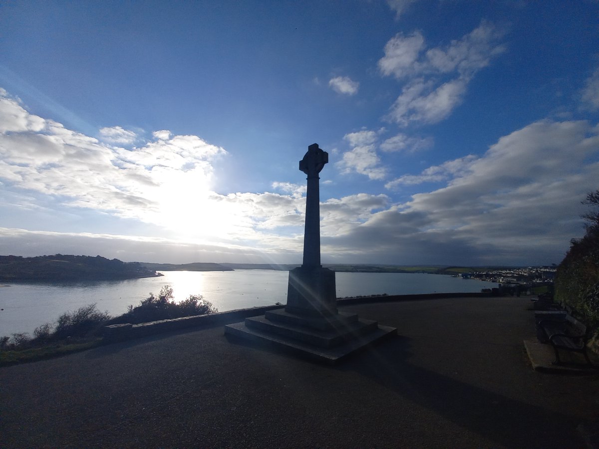 QuayArtPadstow's tweet photo. It was sunny this morning ! #padstow #theweatherischanging @Intocornwall @WestcountryWide @beauty_cornwall https://t.co/BVOtdHCms0