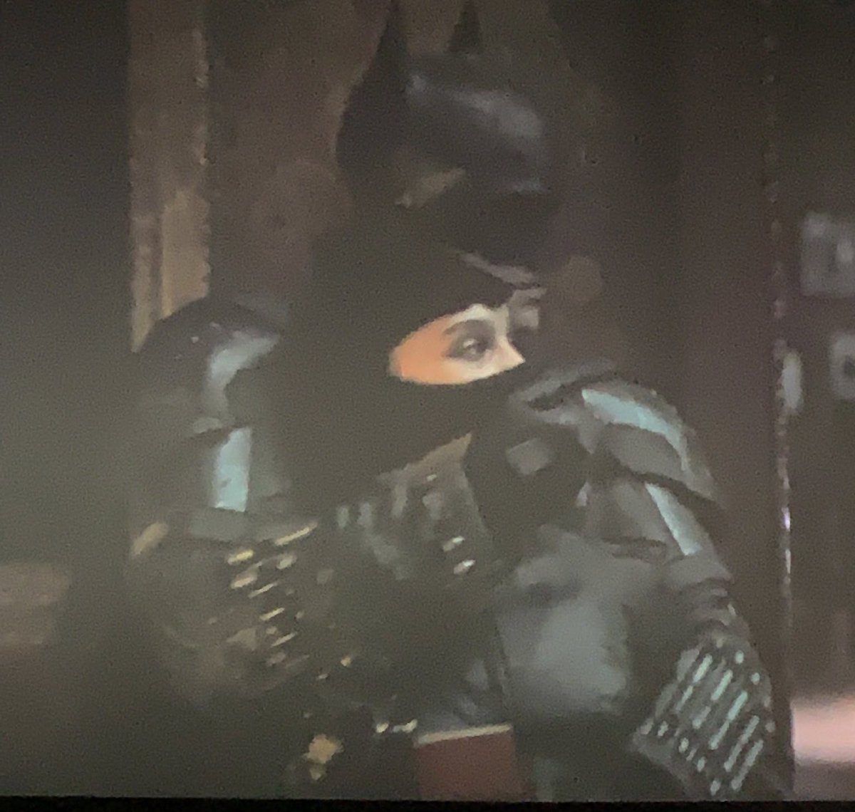 bloodsbats's tweet photo. batman spoilers /
/
/
this was so…. THIS WAS SO https://t.co/7gdITmlOca