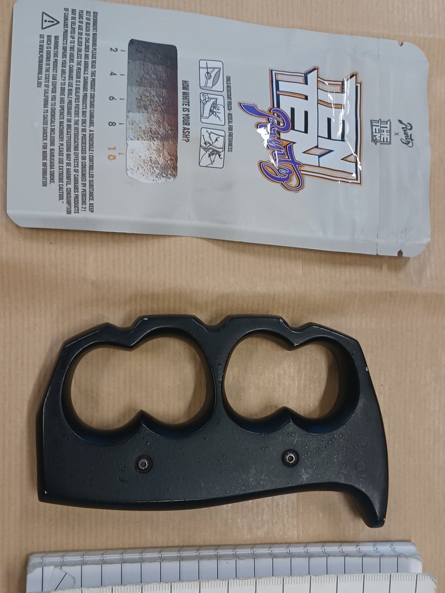 BE_NTF's tweet photo. Team 3: Within minutes on #OurPatch a vehicle was stopped in Erdington. 2 x Males are now in custody for being in possession of a nasty knuckle duster which was once part of a Knife. 1 Male was also wanted for Vehicle Theft. #Custody #DaysWork @SimonGrahamWMP @CSuptMatShaer https://t.co/EueF1cq4yG