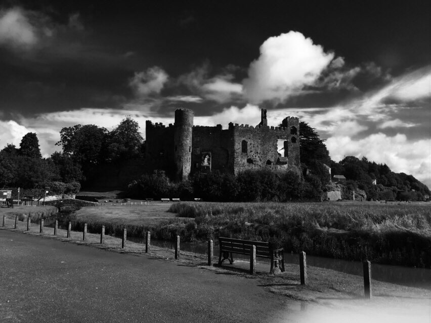 soxie63's tweet photo. @mikephillips009 @GreatWelshEsc Some photos I took when we visited Laugharne some time ago from the US. My wife was borne in Cardiff and her parents live there. https://t.co/Vf9UGVnYxE