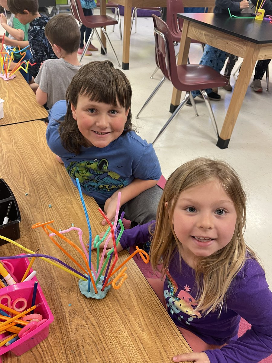 We are learning  about the amazing <a href="/ChihulyStudio/">Chihuly Studio</a> team with my awesome 1st graders from <a href="/mrskreutzer/">Kayla Kreutzer</a> class! They are working in small teams to create their own Chihuly inspired sculptures! <a href="/mambrinosteam/">STEAM Academy at Mambrino</a> <a href="/granburyisd/">Granbury ISD</a> <a href="/Curriculum_GISD/">Granbury ISD Curriculum Department</a> @HeatherBoisjol1