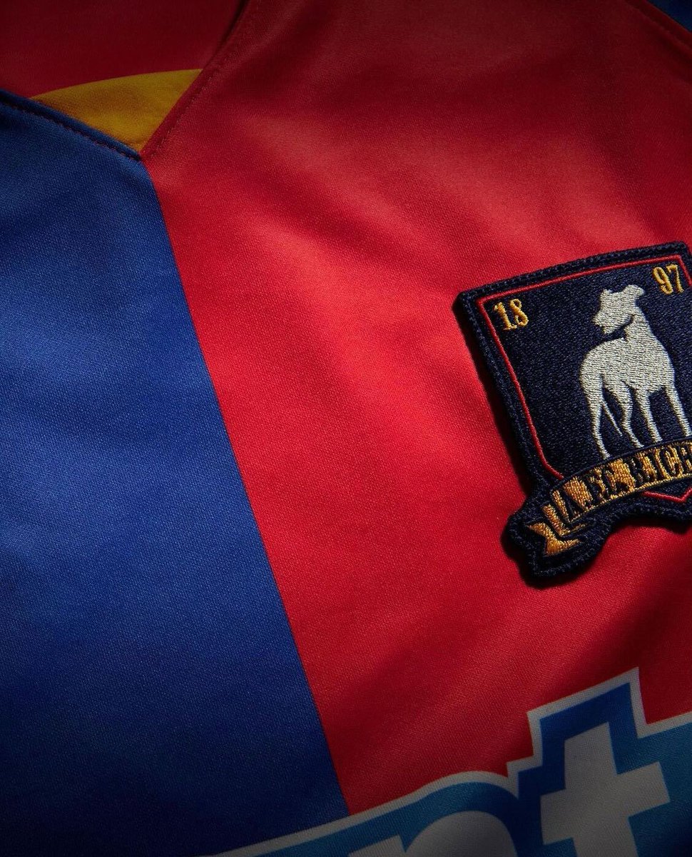 FOXSoccer's tweet image. Nike 🤝 Ted Lasso

What do you think of the new @AFCRichmond kit? 🔥 

(via @Nike)