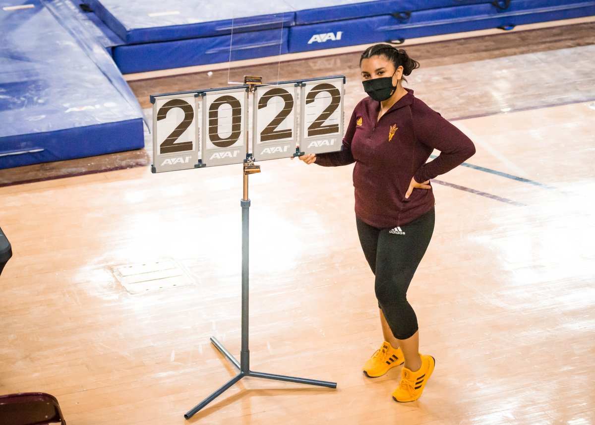 SunDevilGym's tweet photo. It's senior week and each day we are honoring our senior class! First up: student manager Kaelynn Nadonza 🔱

@kae5lynn has been with us for four years and has been instrumental to helping this team! Thank you for everything 💛 https://t.co/WPC4HrvaUT