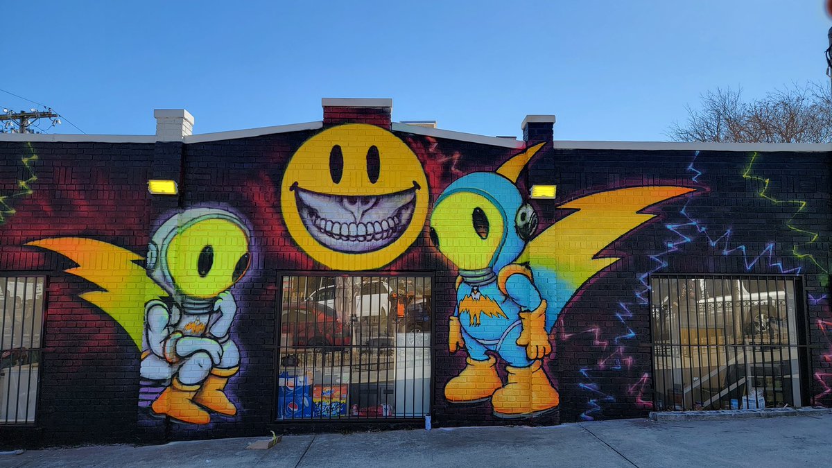 ronenglishart's tweet photo. DC Mural @LightCultCrypto https://t.co/LpGIZK40Kf