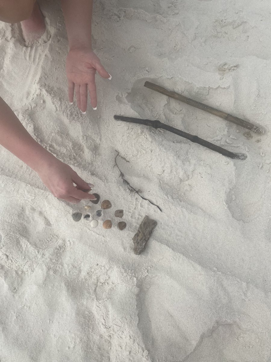 My roommate (22) puttin up monster numbers in the “I brought you this” game at the beach <a href="/BarstoolBigCat/">Big Cat</a>