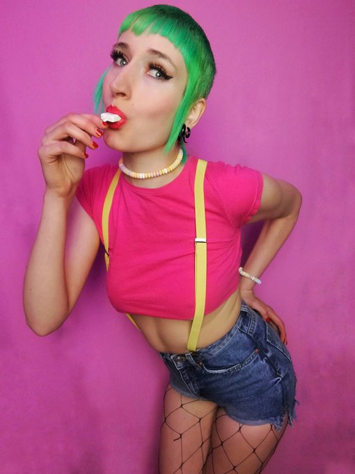 I really love retro candy 😍🍭✨ https://t.co/EL4KCu1y3a<a href="/tag/freeporn"class="tags"><span>#freeporn</span></a>