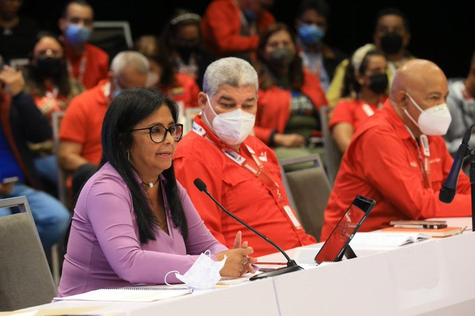 📢¡𝐀𝐬í 𝐥𝐨 𝐃𝐢𝐣𝐨!  🇻🇪
Vicepdta. <a href="/delcyrodriguezv/">Delcy Rodríguez</a>: Si algo llamó la preocupación de nuestro Comandante en la fundación del PSUV, es que fuera un partido del pueblo venezolano, de las masas, de todo el pueblo venezolano como un cuerpo político. #SomosTierraDeGracia