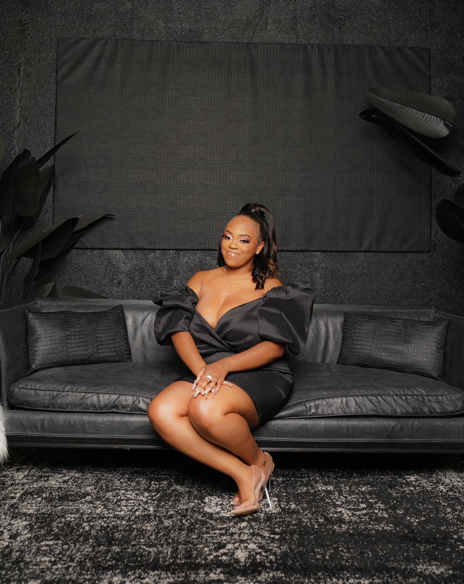 ____mirrr's tweet image. 25 &amp;amp; living the life I prayed for . If no one is proud of me, I’m beyond proud of myself. I beat the odds. I beat depression. I beat the rumors. Not the journey I planned, but Gods plan is perfect ! Thank you God for never taking your hand off of my life! Here’s to more life 💓