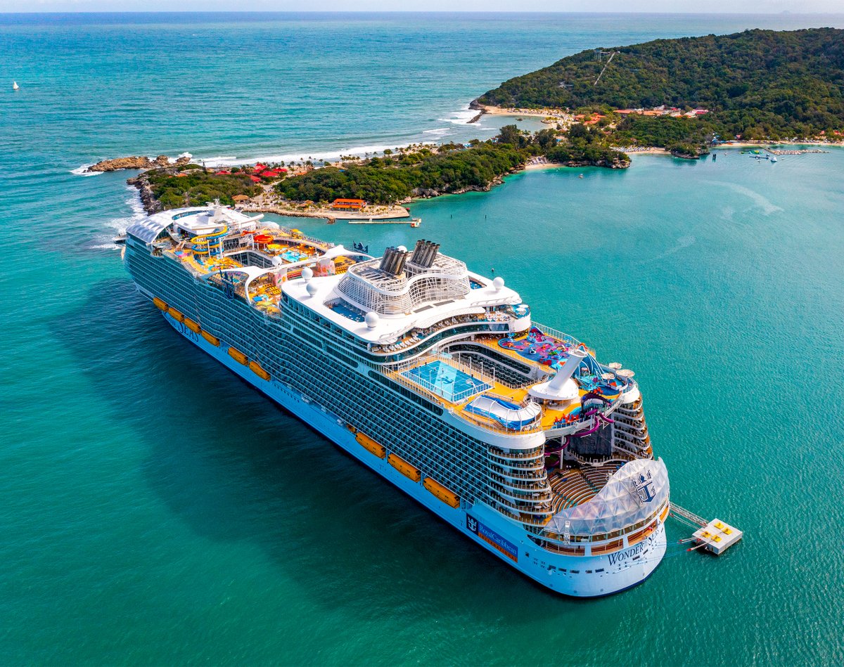 📍 From Labadee with love. #WonderoftheSeas
📸: Stephen S.